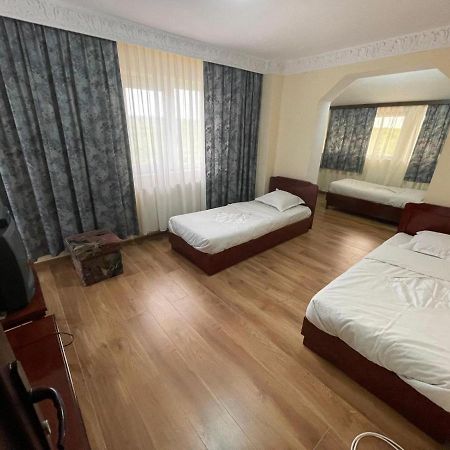 Motel Orion Obrejita Kültér fotó
