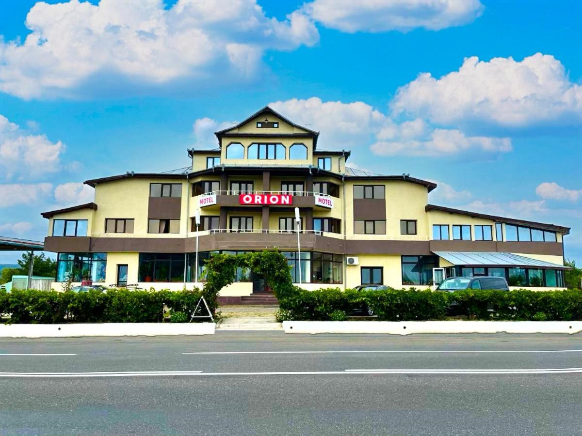 Motel Orion Obrejita Kültér fotó